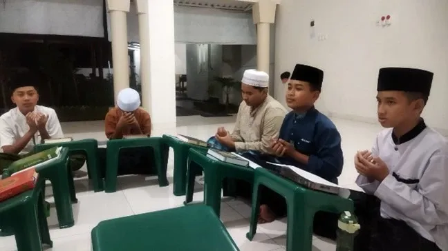 Qur'an memorisation circle